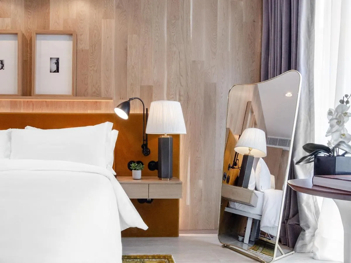 Browns Avenue Hotel Lisbon 5*,  Portugal