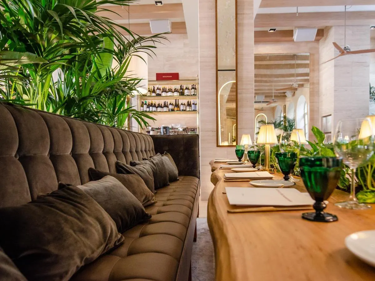 ליסבון Browns Avenue Hotel 5*,  פורטוגל